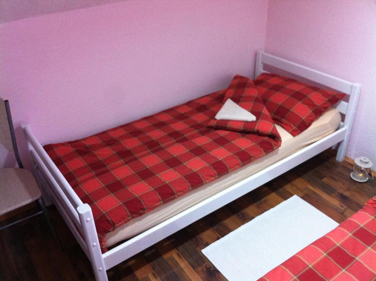 Pansion Zeyno Saraievo Quarto foto